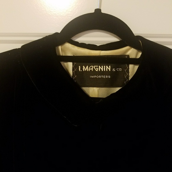 Vintage 1940s I MAGNIN Black Velvet Coat - Picture 4 of 5